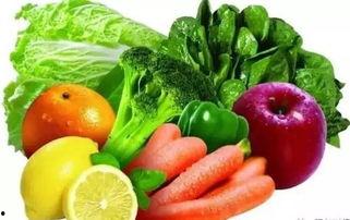 煤师院孩子吃瓜,瓜果飘香校园生活