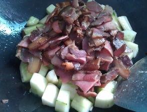 大瓜吃腊肉,一场美食与文化的碰撞之旅