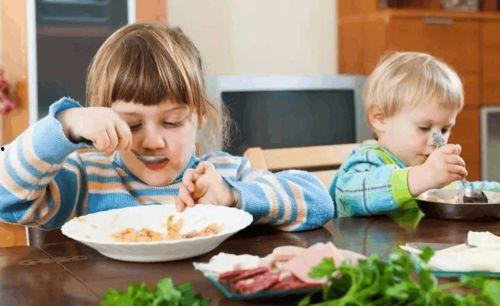 全家吃瓜发财忙