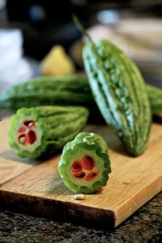 吃瓜文现言,误食禁果的甜蜜邂逅