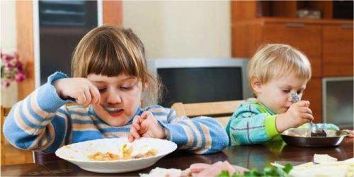 疫情期间吃瓜吐舌