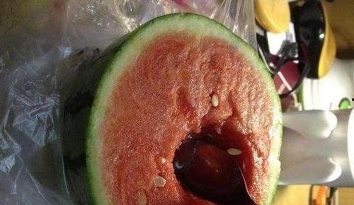 吃瓜能发烧吗,吃瓜也能发烧？揭秘夏季消暑美食背后的健康隐患