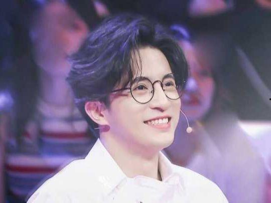 光头吃小瓜,探寻小瓜的独特风味